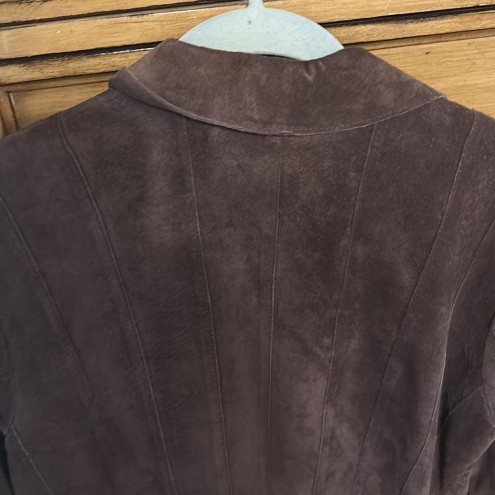 Margaret Godfrey. Womenβs Chocolate Suede Blazer - Picture 2 of 8